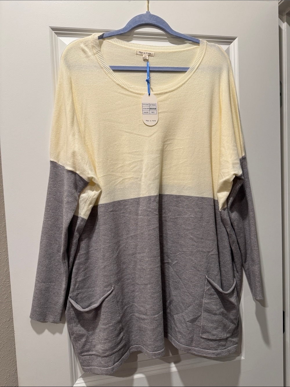 tea n rose Two-Tone Cream and Gray Scoop Neck Sweater